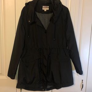 Wind and water resistant jacket